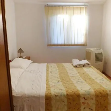Ljiljana *