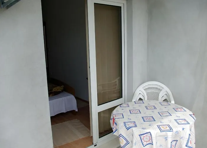 Apartment Ljiljana Brna